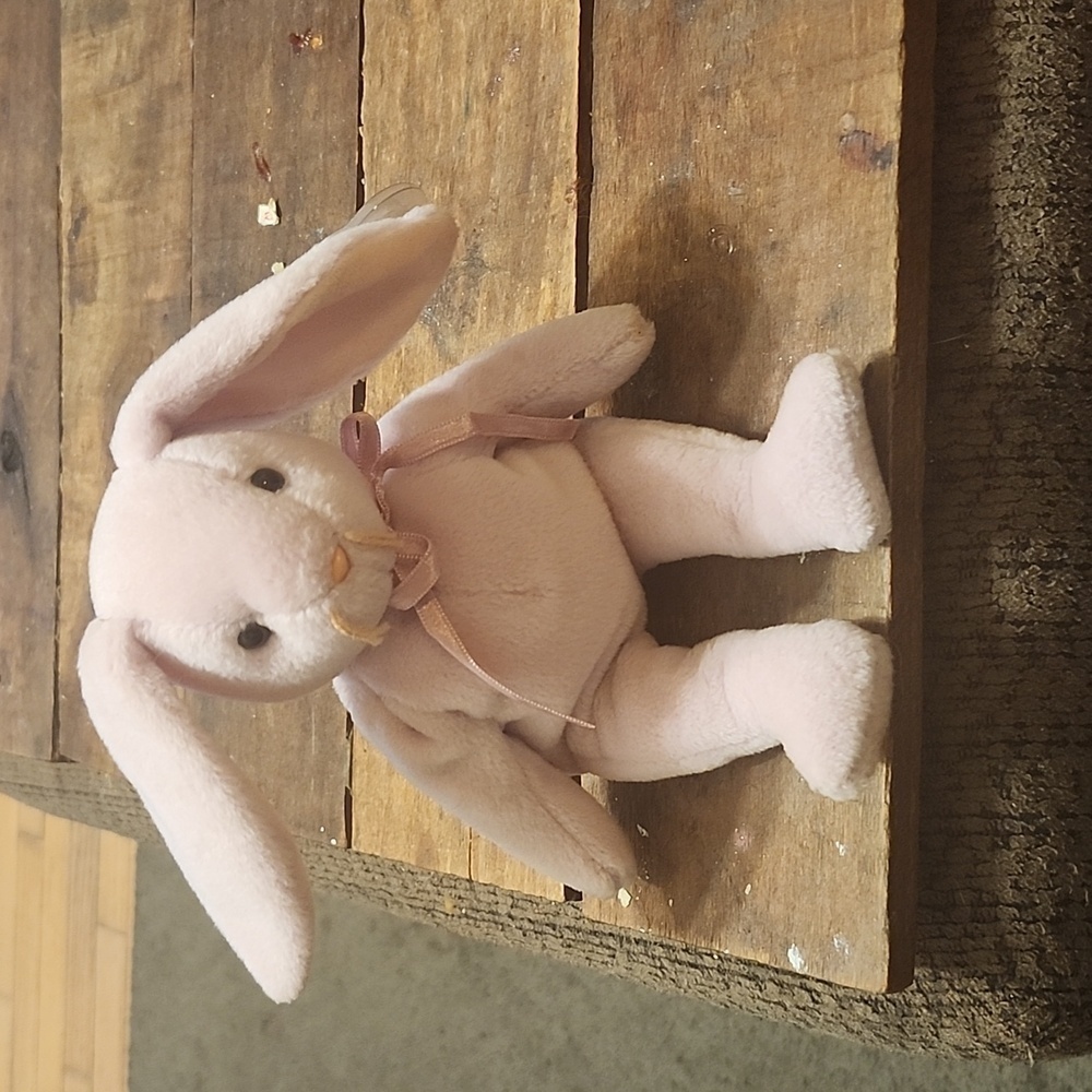Ty "Hoppity" the Easter Bunny Beanie Baby, Vintage, Rare and Retired